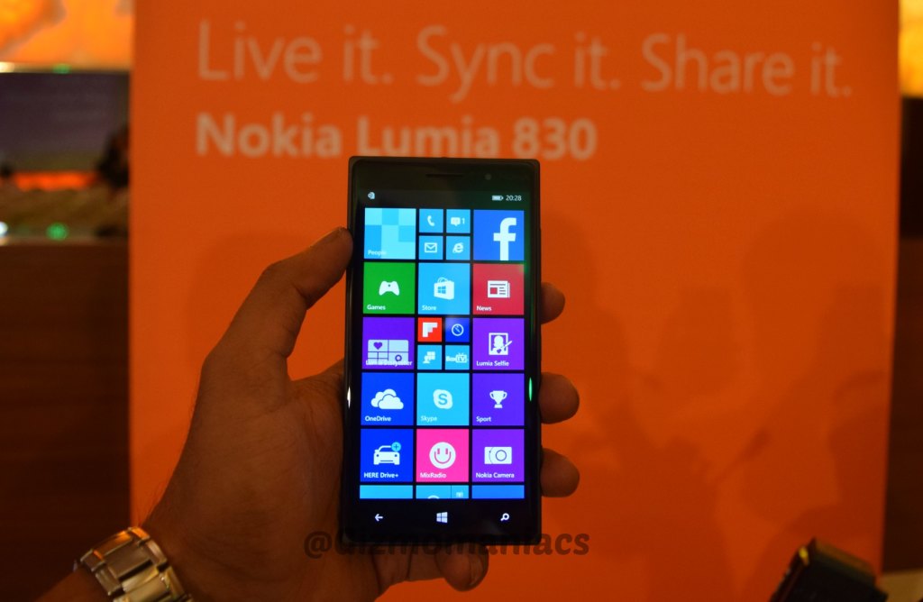 Lumia 830