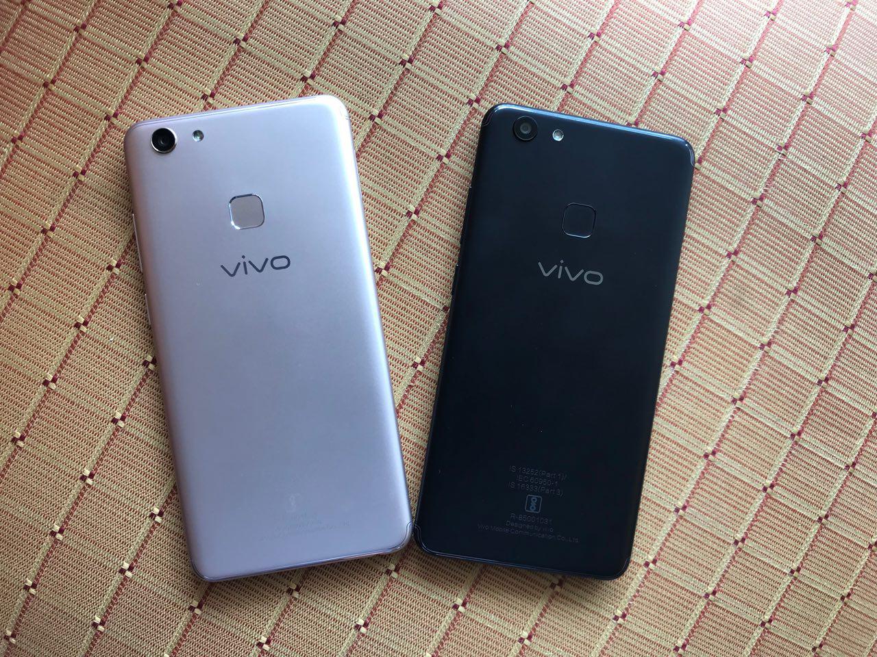 Vivo v7 plus display