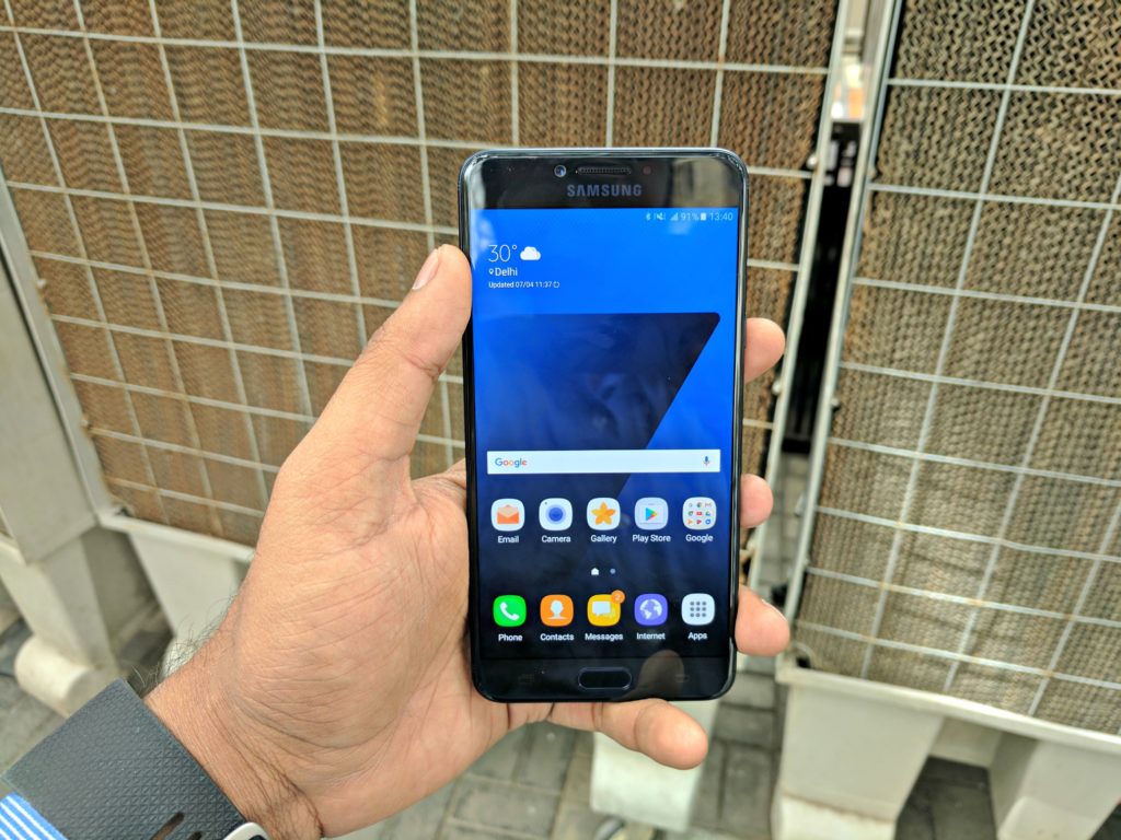 samsung c7pro features