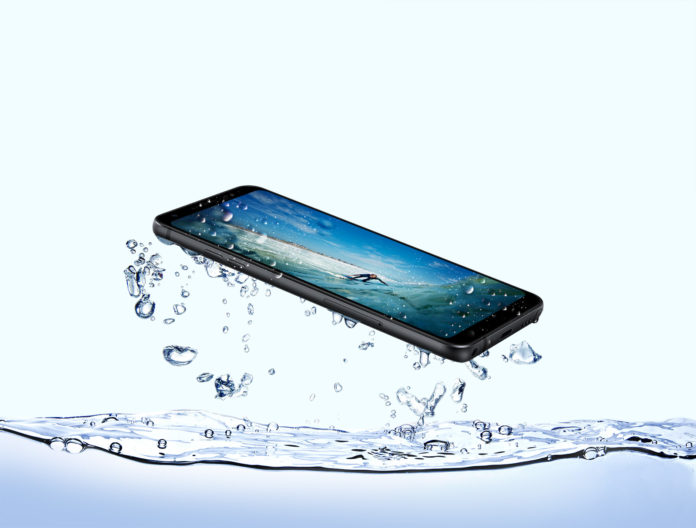 10_Q-Stylus-prime_IP68-mil-spec_desktop LG Q Stylus+